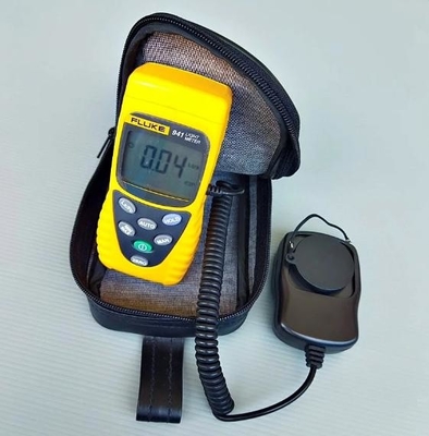 Fluke 941 Illuminometer 80×55×29mm Sensor Size 220g Weight for Diverse Applications
