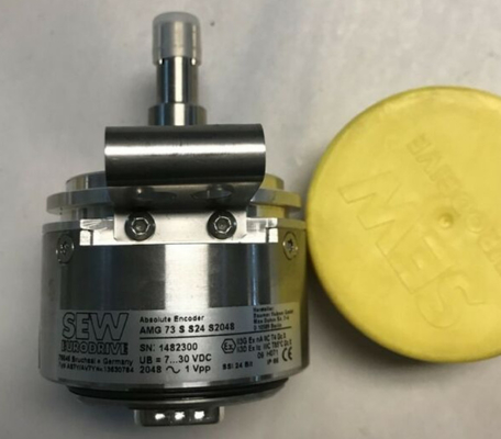 Baumer AMG73SS24S2048 Eurodrive Optical Absolute Encoder TYP AS7Y/AV7Y 2kg Rotary Encoder