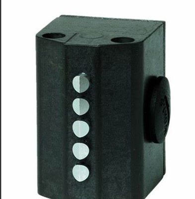 Upright EUCHNER SN03D12-2514-M Order no. 090524 Solenoid Valve with IP67 Protection and Performance
