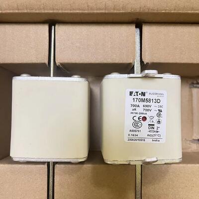 Eaton  170M5813D  Eaton Bussmann series high speed square body fuse, 700V (UL), 690V (IEC), 700A,