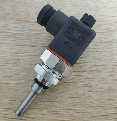 Danfoss MBT 5250 Inductive Temperature Sensor Switch Model 084Z7195