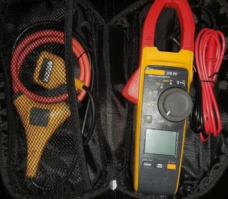 Fluke 376 FC True-RMS Clamp Meter with iFlex 2kg Range 999.9 A for Easy and Precise Measurements