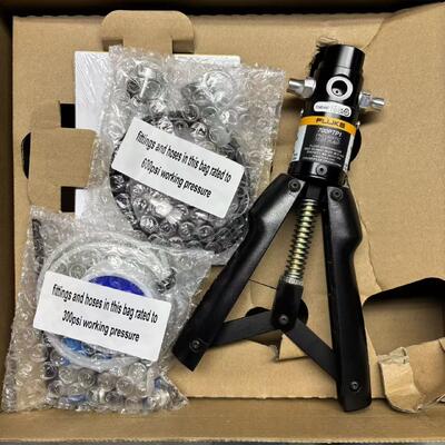 مضخة فلوك 700PTP-1 الريحية للاختبار بوزن 1.43 رطل و 650 غرام سعة لمقياس الضغط التفاضلي