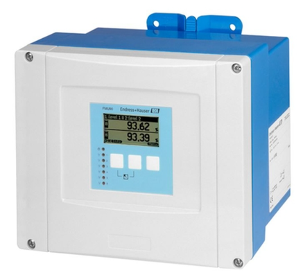 Ultrasonic Level Measuring Instrument with IP 66 / NEMA 4x Protection and +/- 2mm + 0.17% Accuracy for Flow Meter Applications